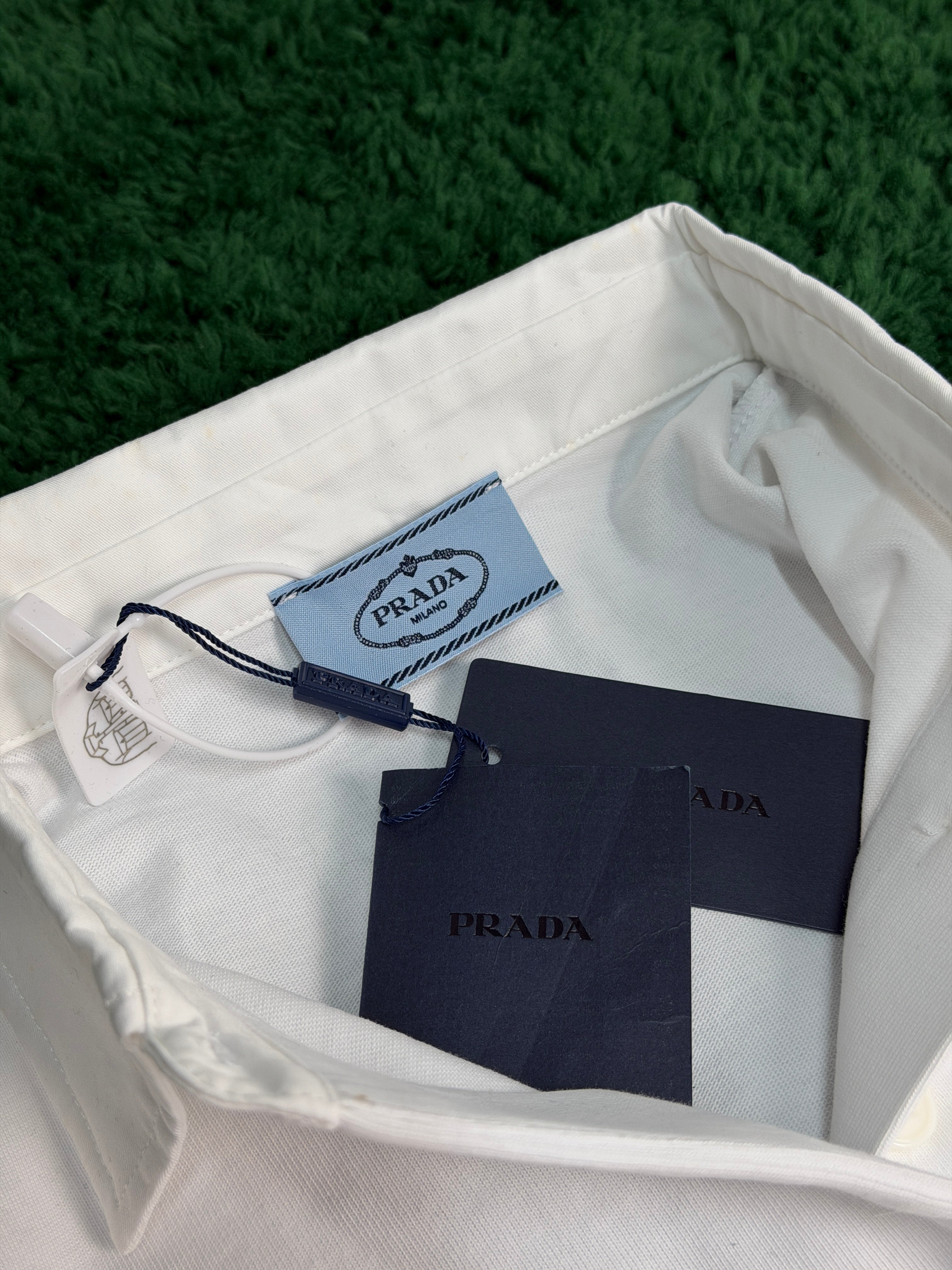 Футболка Prada