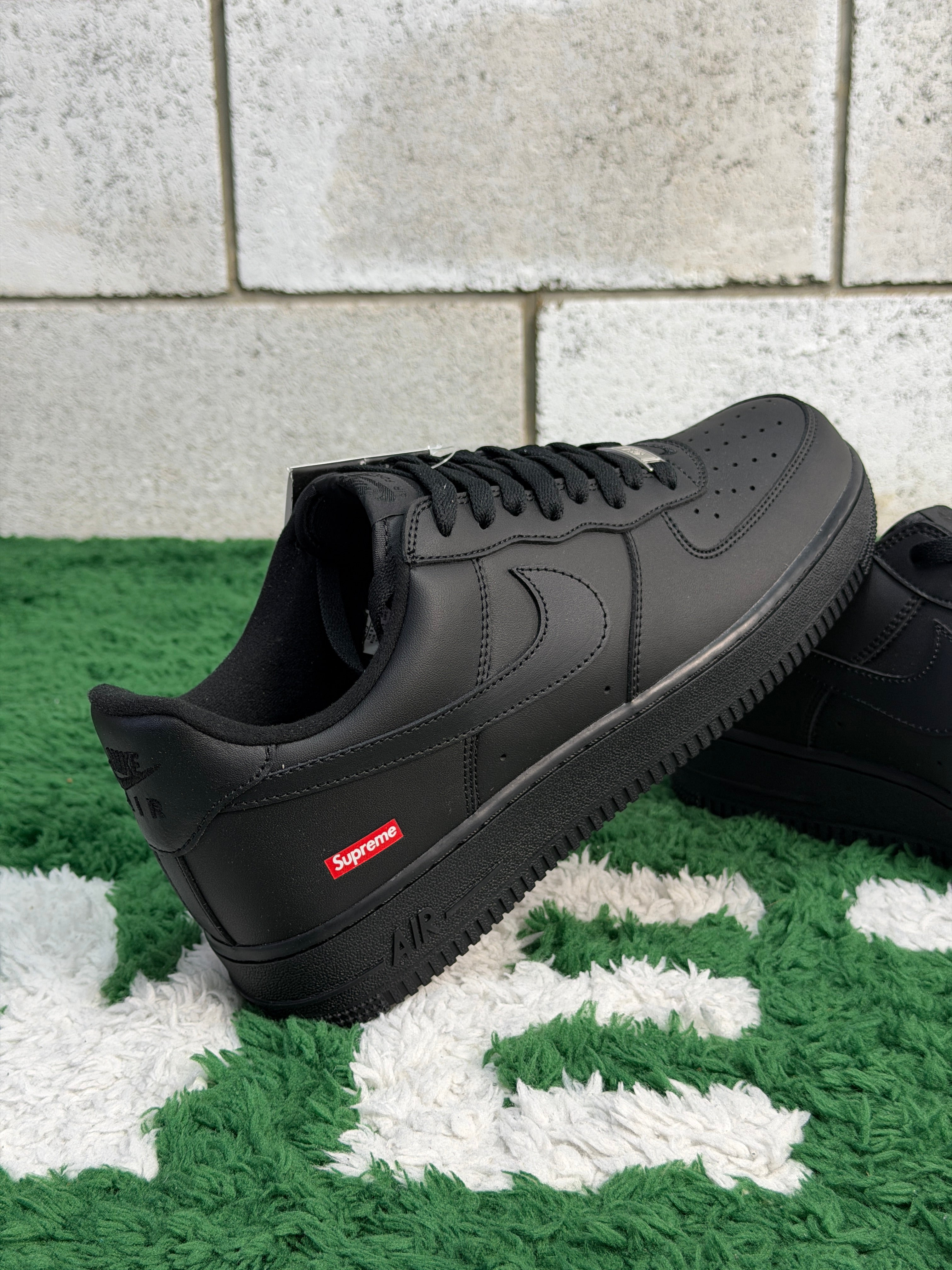 Кросівки Nike Air Force 1 x Supreme