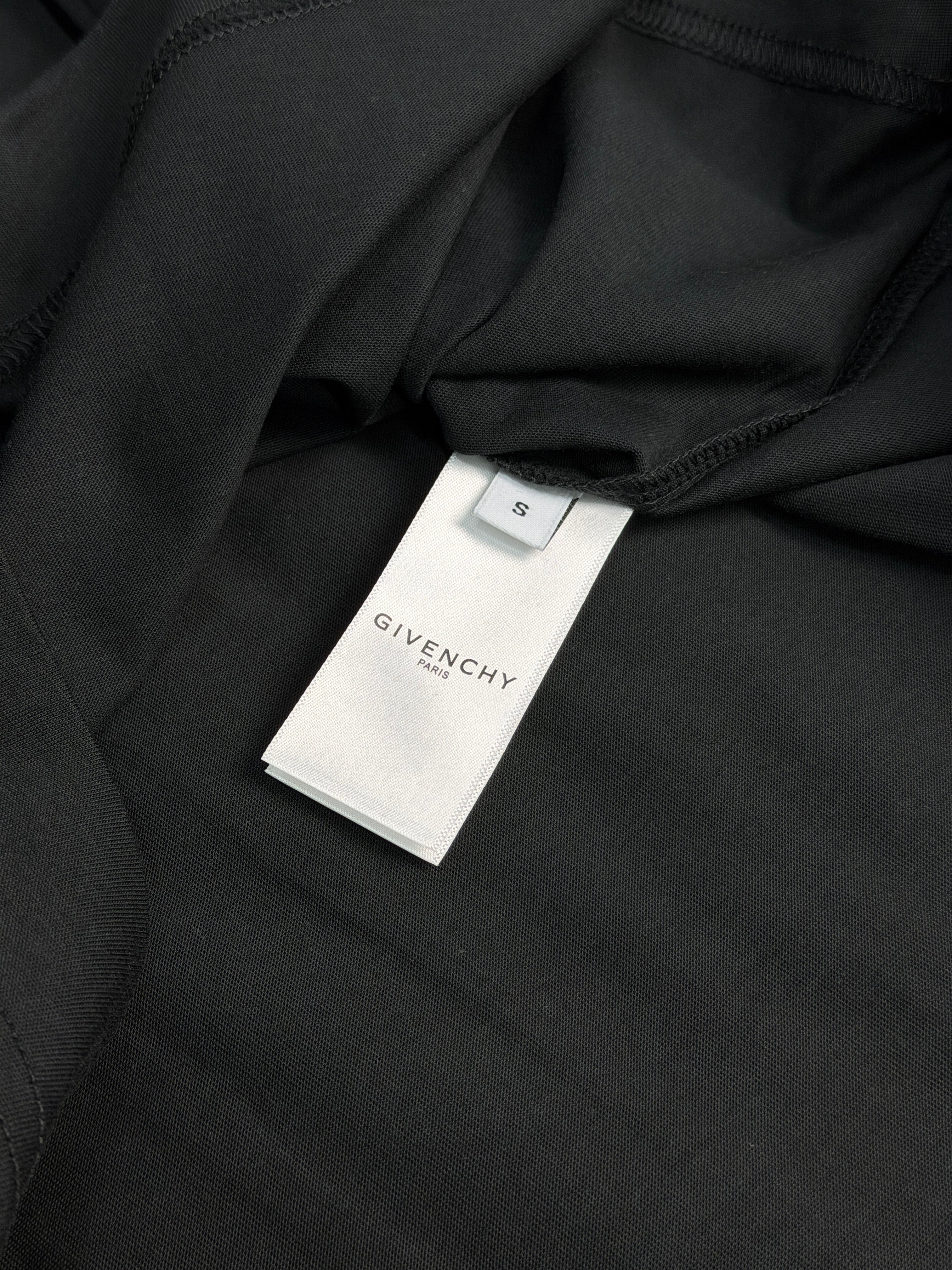 Футболка Givenchy