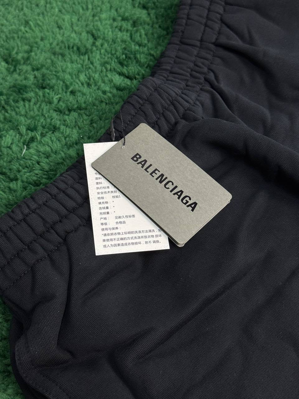 Шорти BALENCIAGA