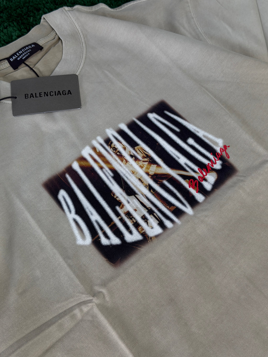 Футболка Balenciaga