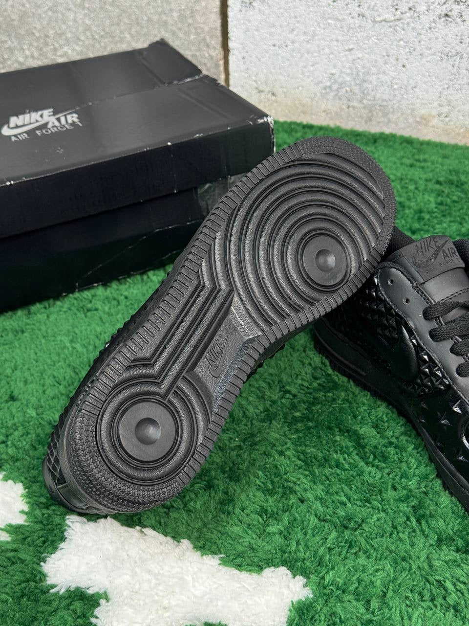 Кросівки Nike Air Force 1 Low '07 LV8 VT