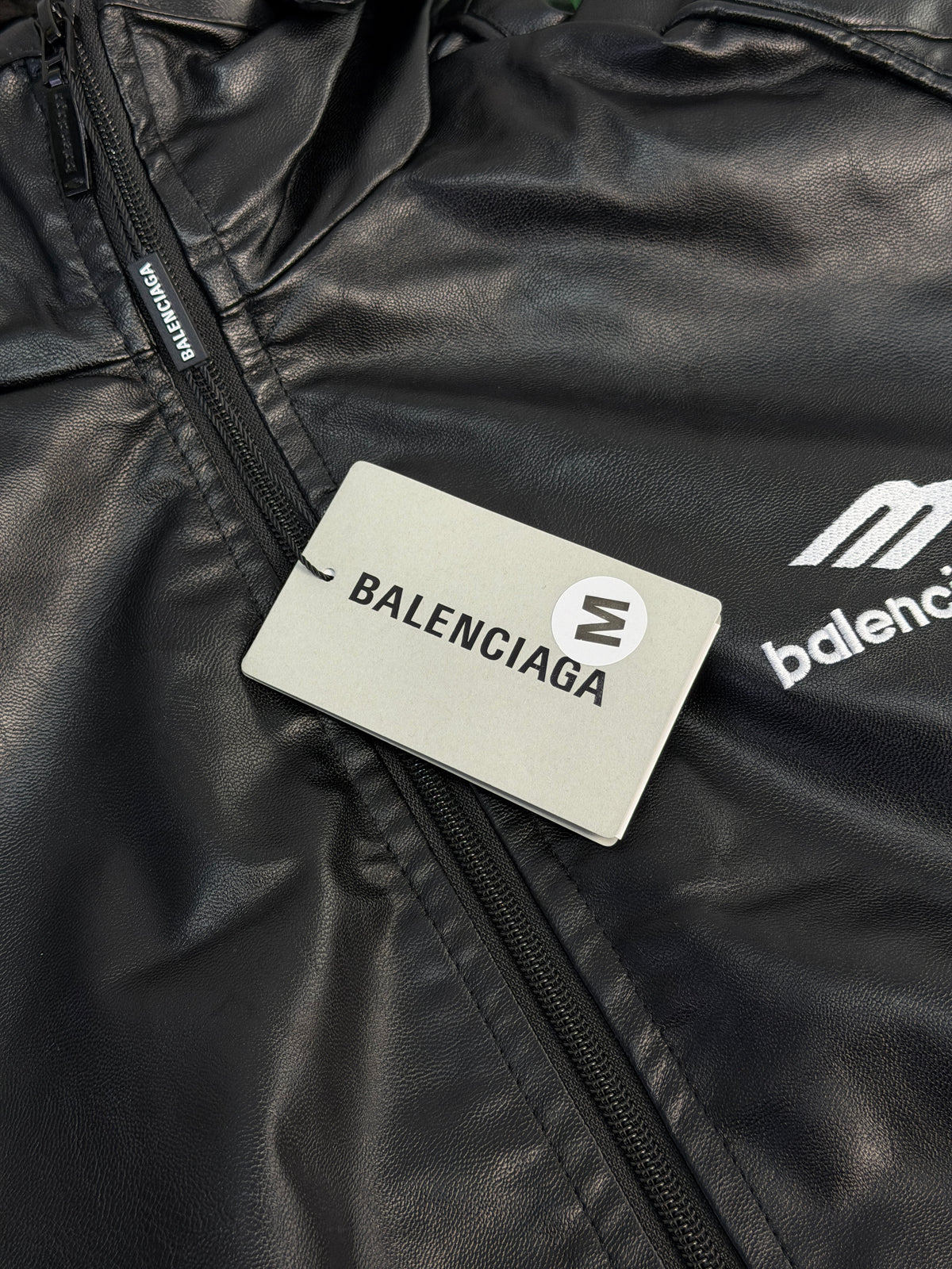 Бомбер Balenciaga