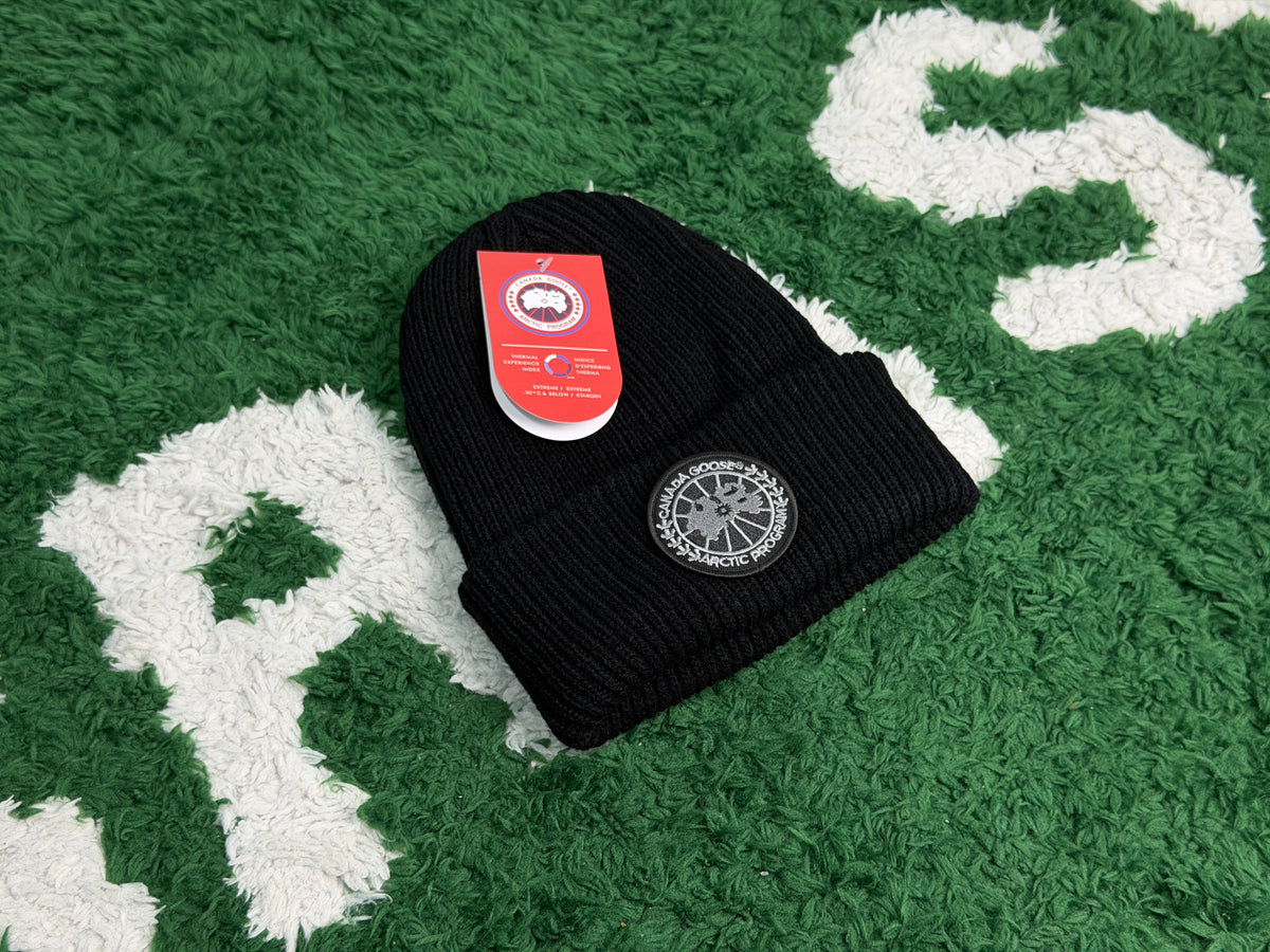 Шапка Canada Goose