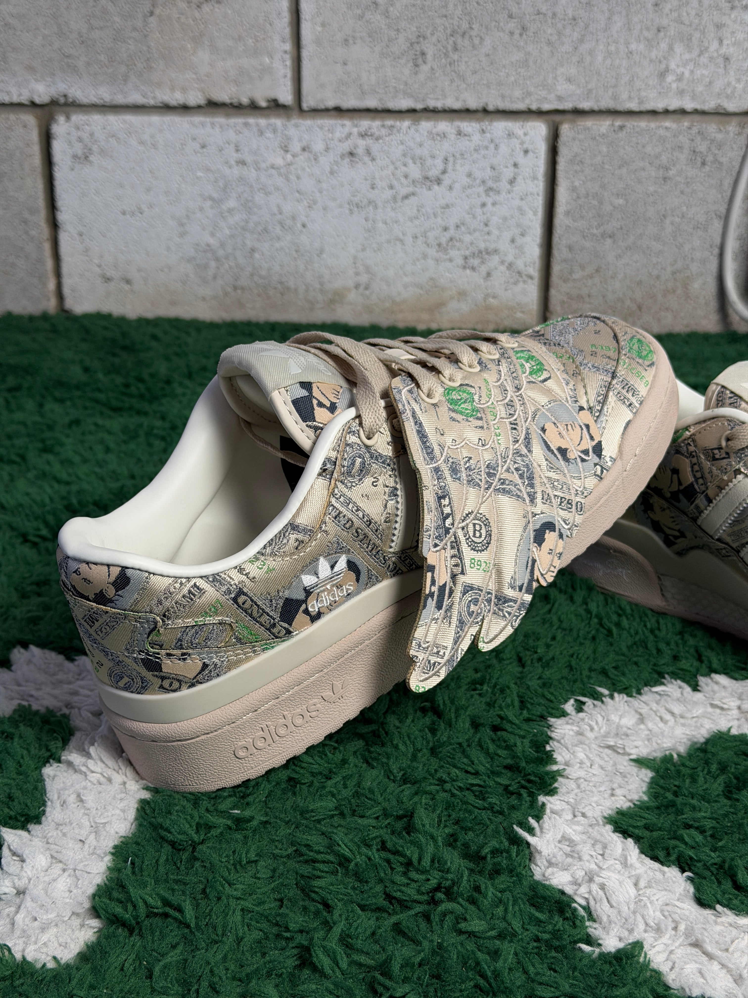 Кросівки Adidas Jeremy Scott Forum Low Money Wings GX6393