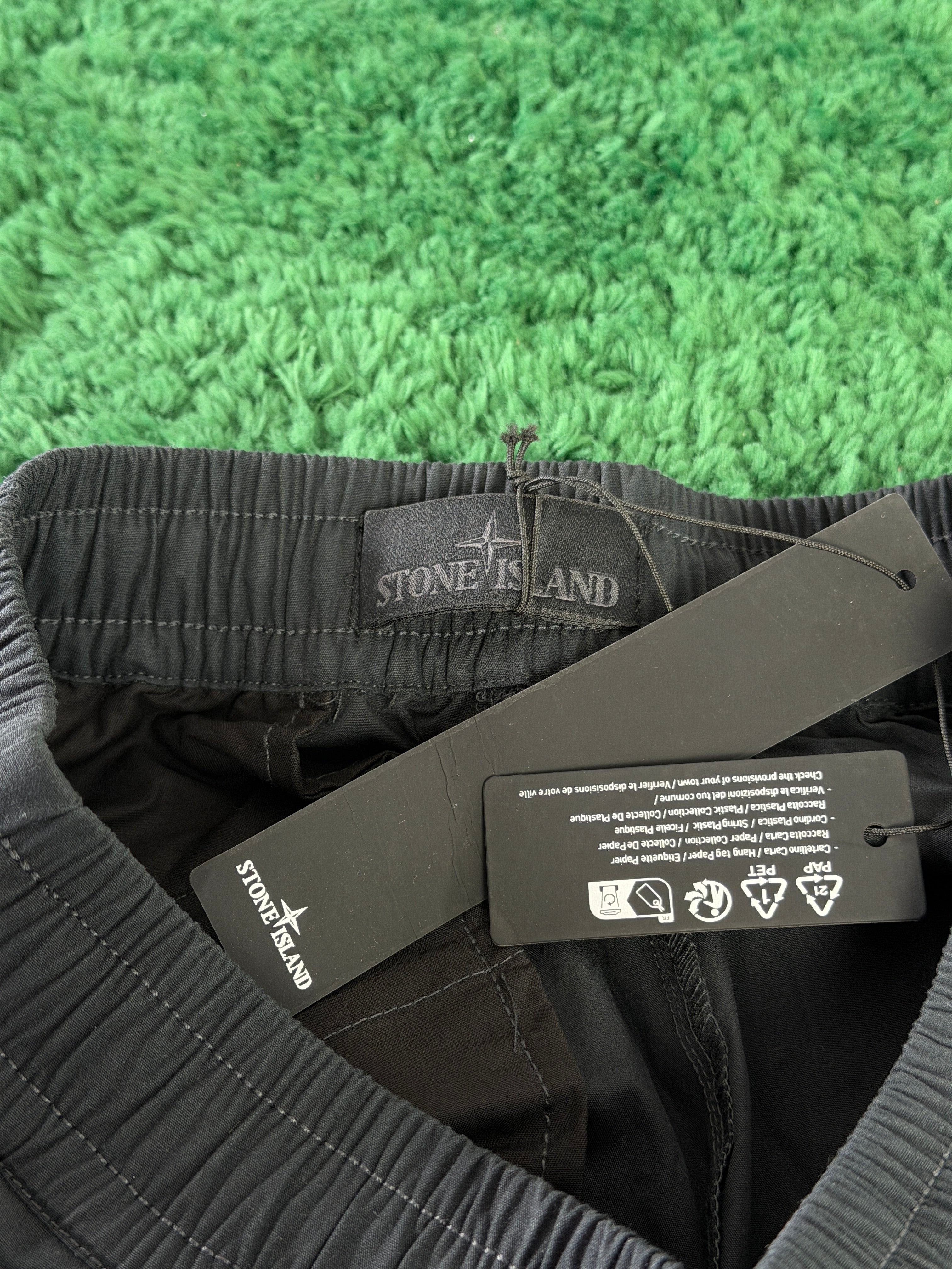 Шорти Stone Island Ghost Bermuda