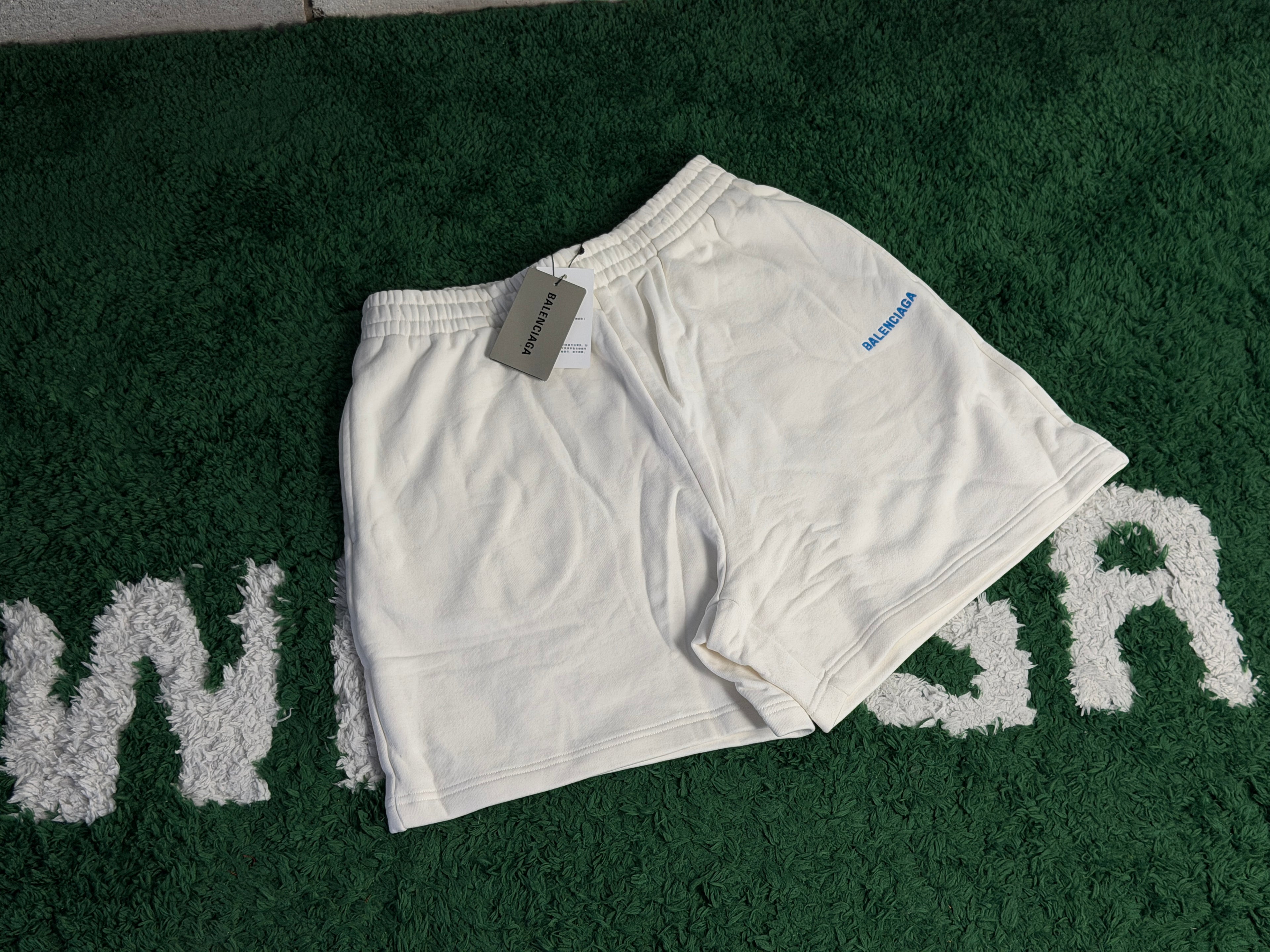 Шорти Balenciaga