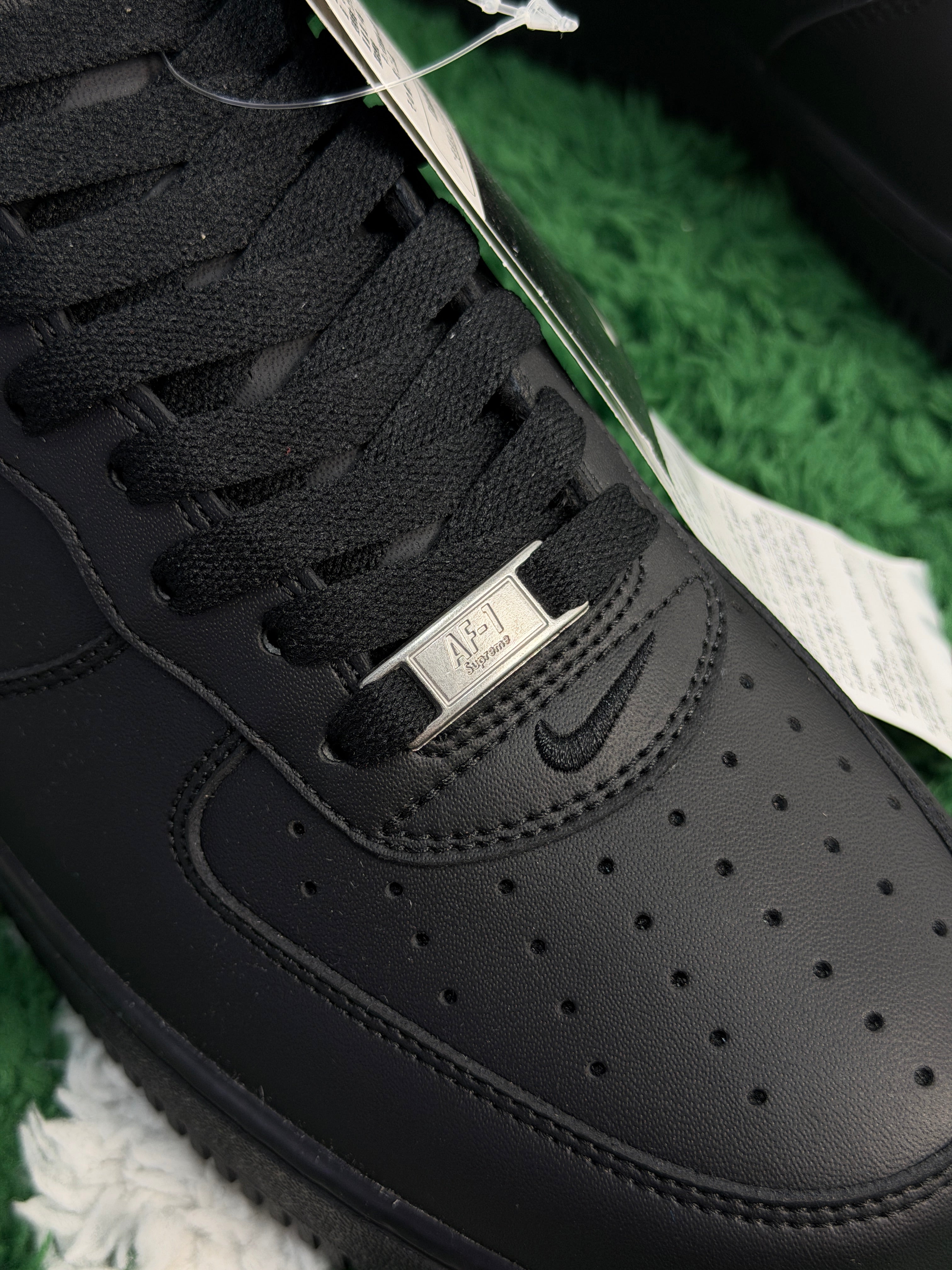 Кросівки Nike Air Force 1 x Supreme