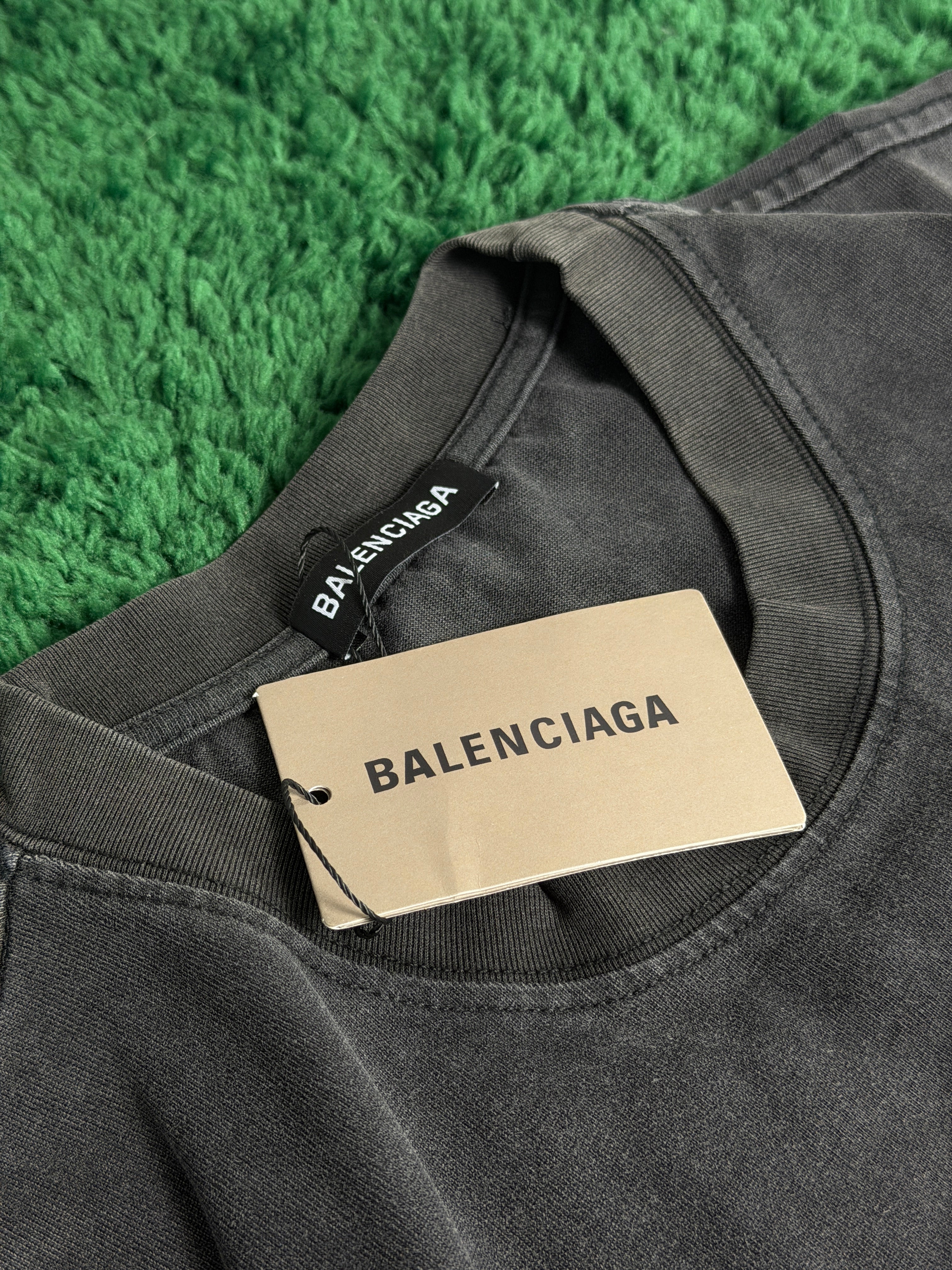 Футболка Balenciaga