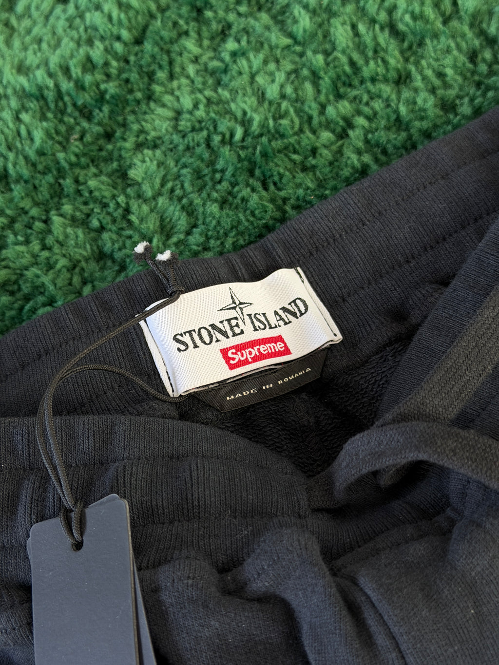 Шорти Stone Island x Supreme