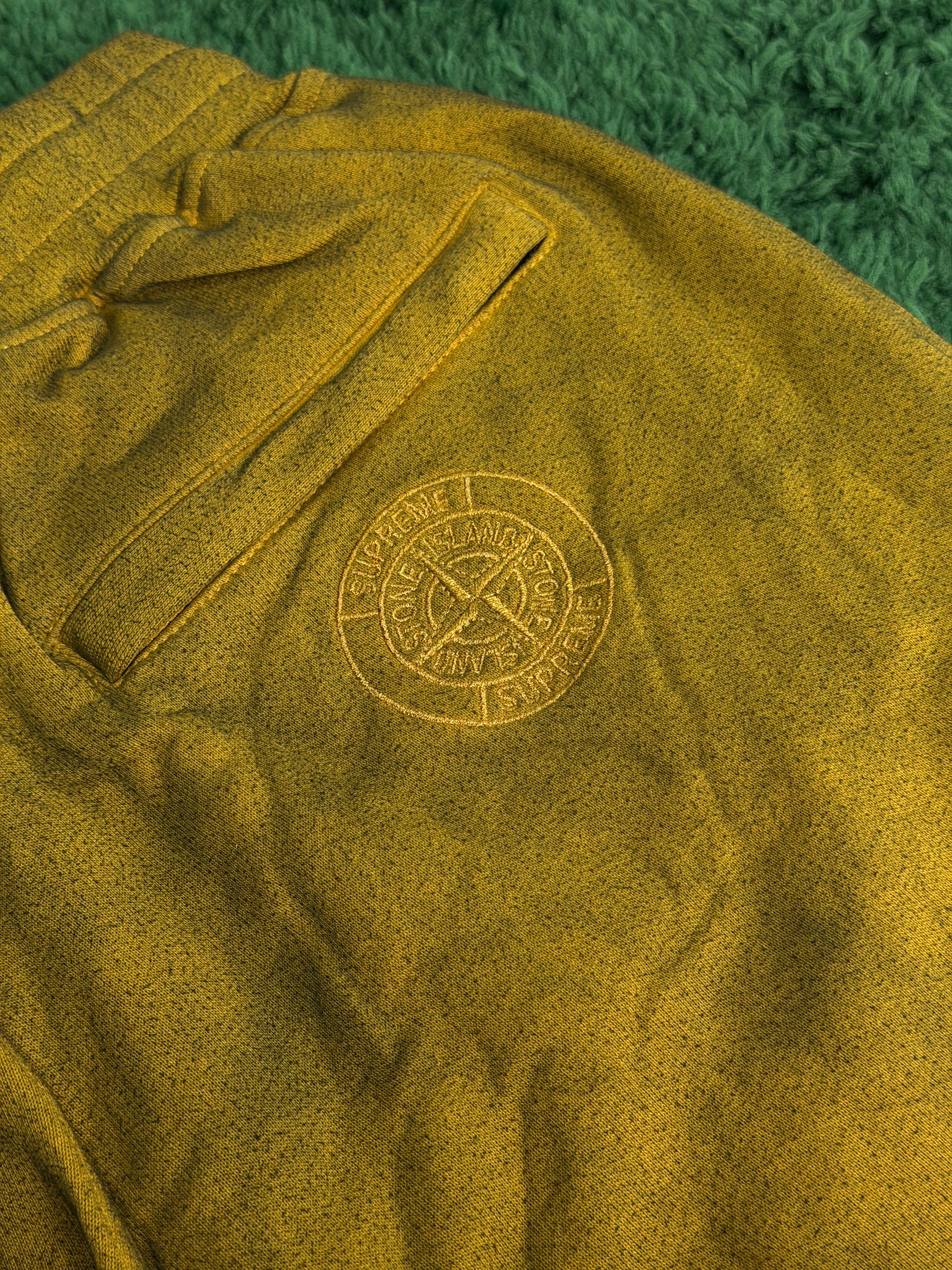 Шорти Stone Island x Supreme