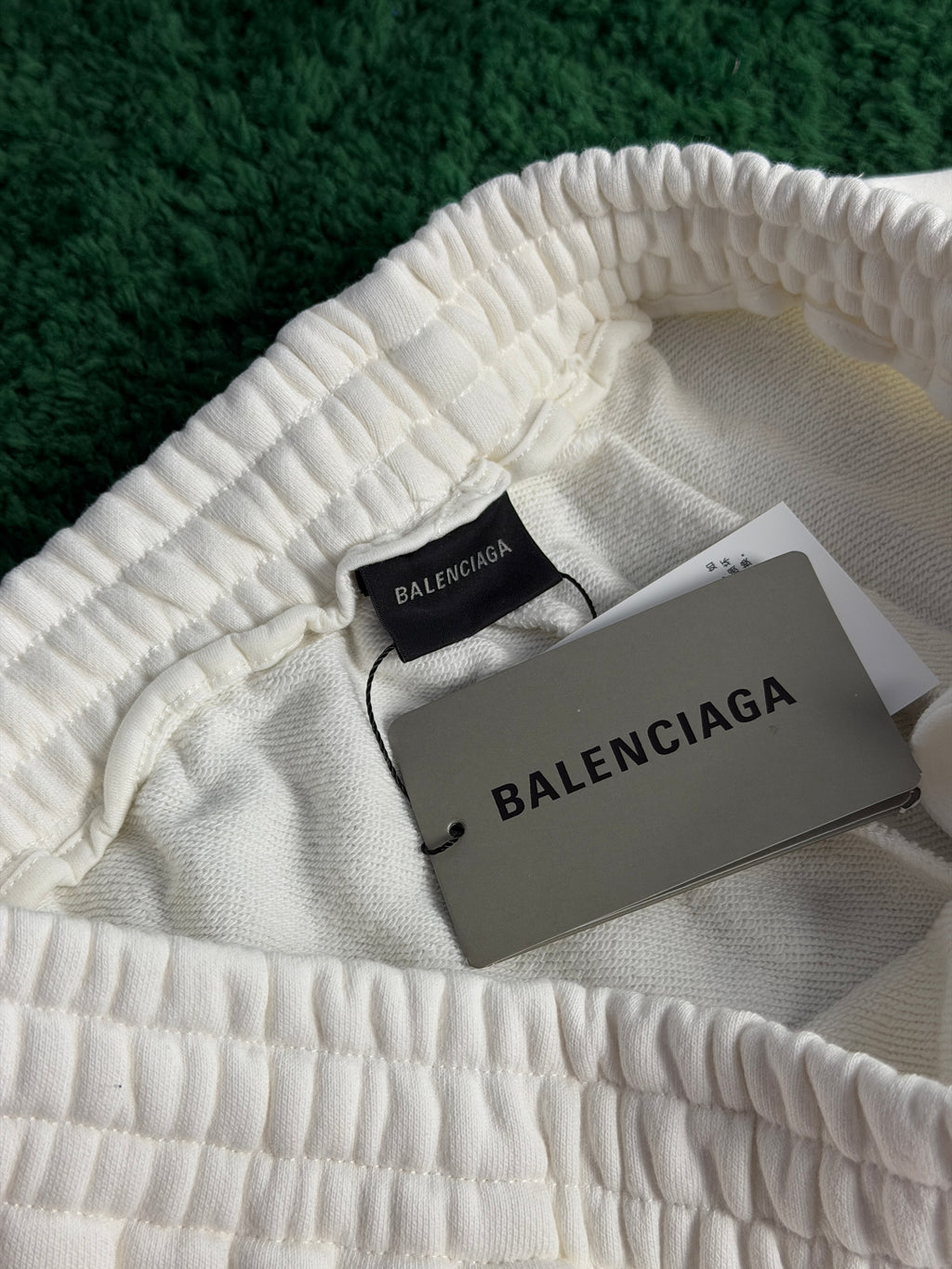 Шорти Balenciaga
