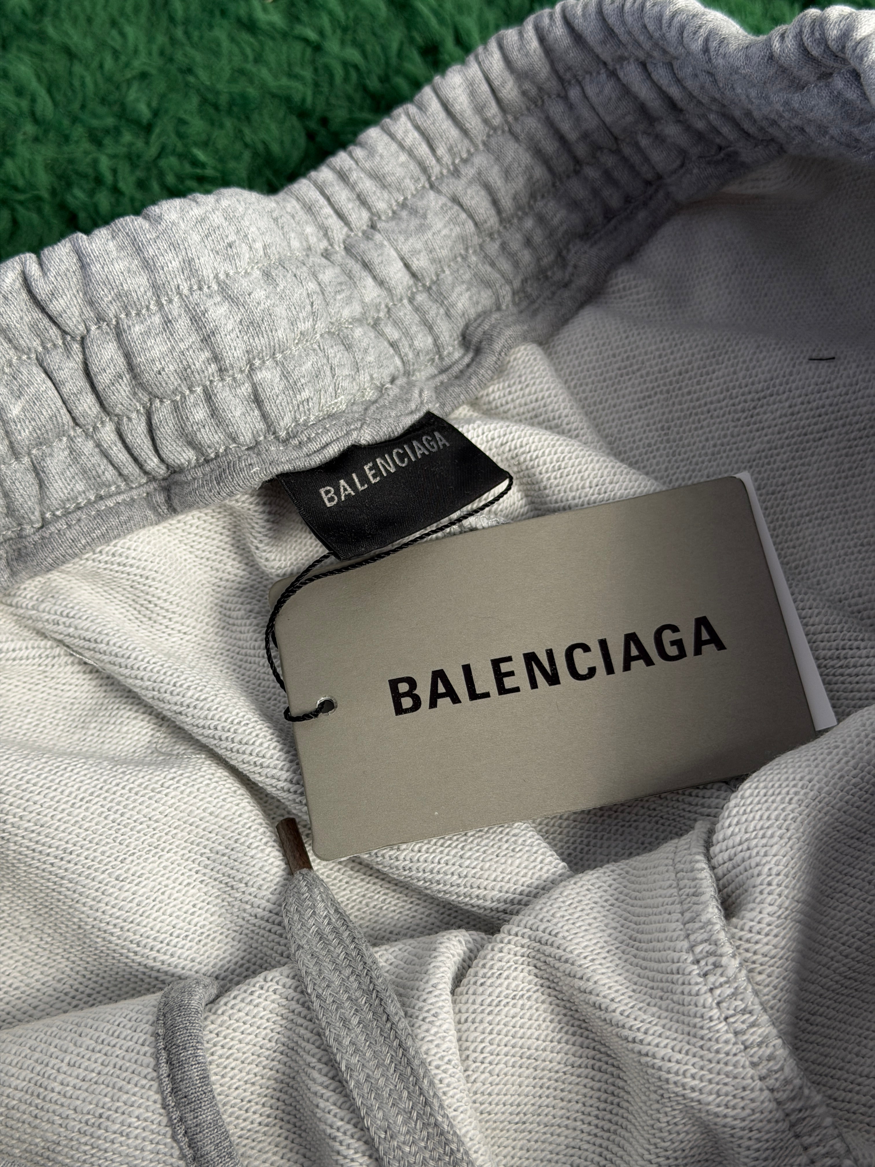 Шорти Balenciaga