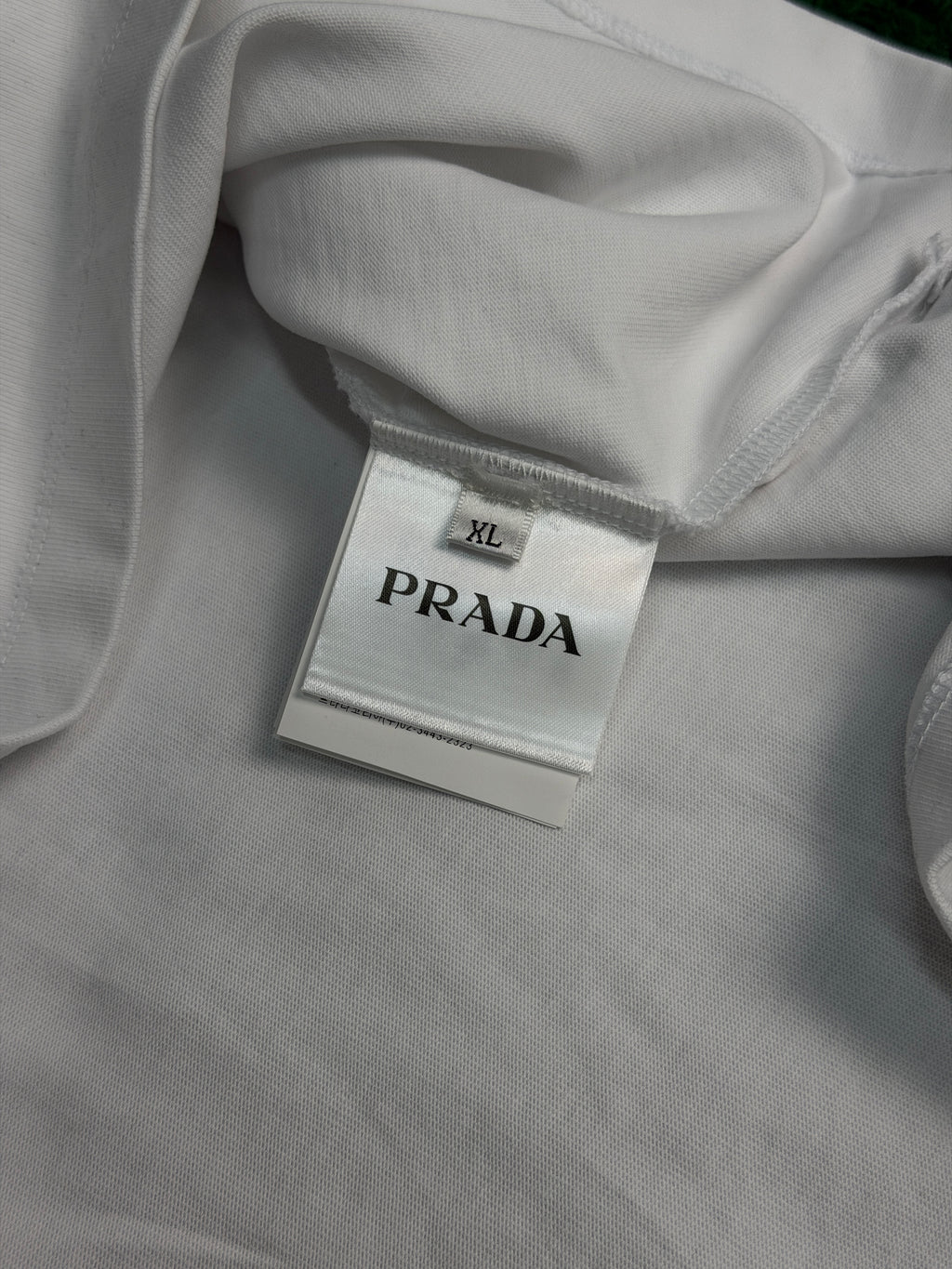 Футболка Prada