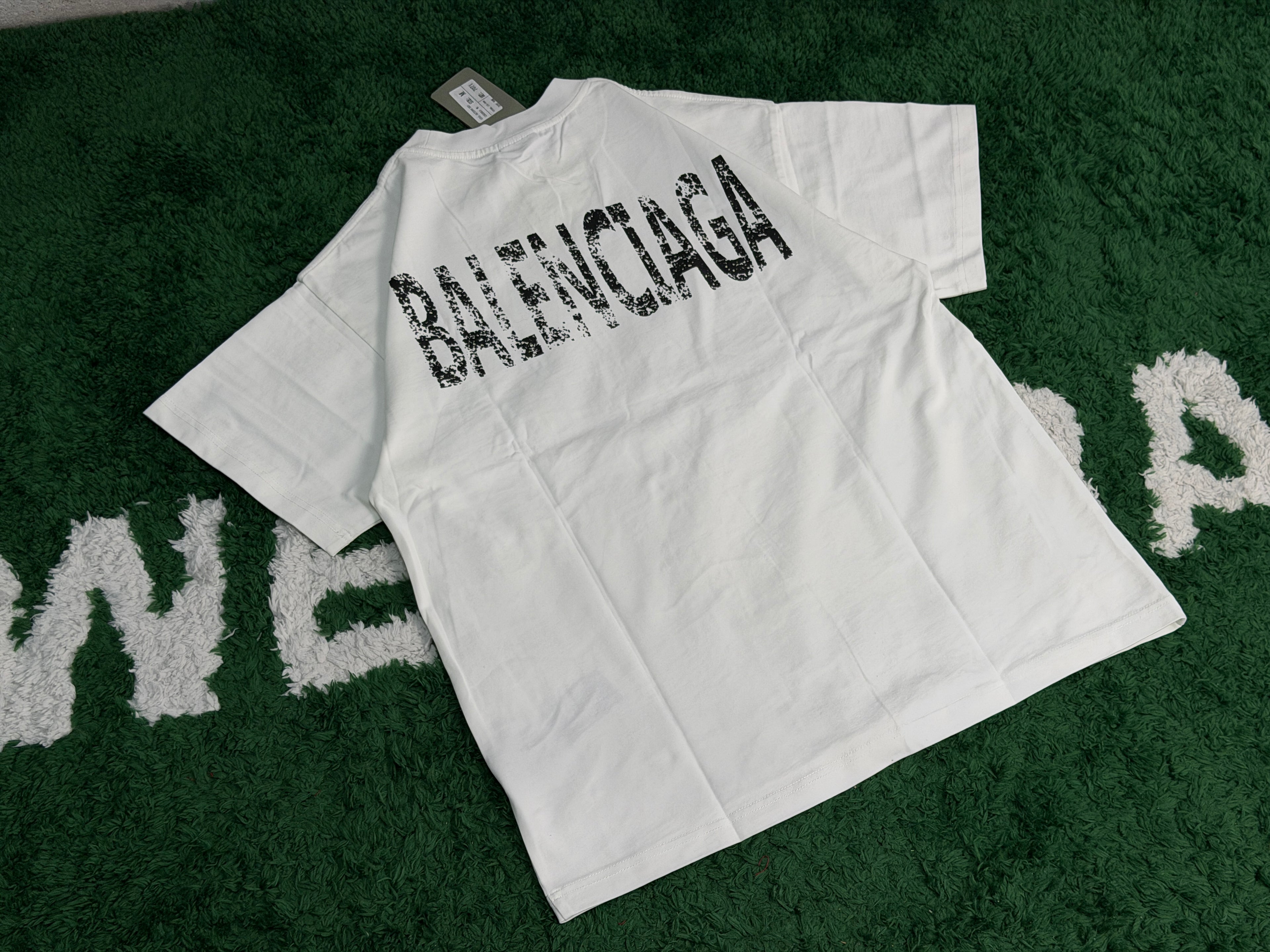 Футболка Balenciaga