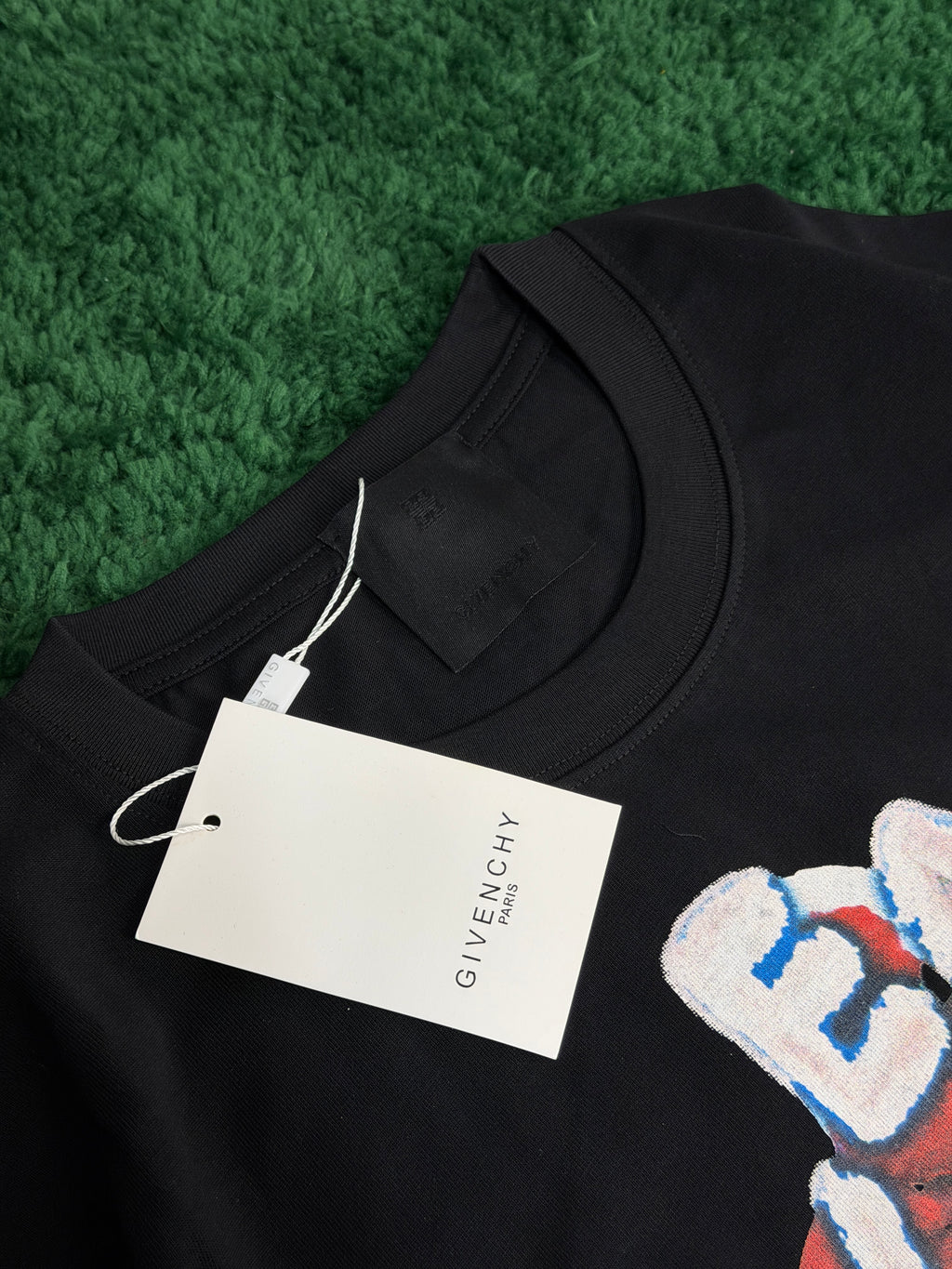 Футболка Givenchy