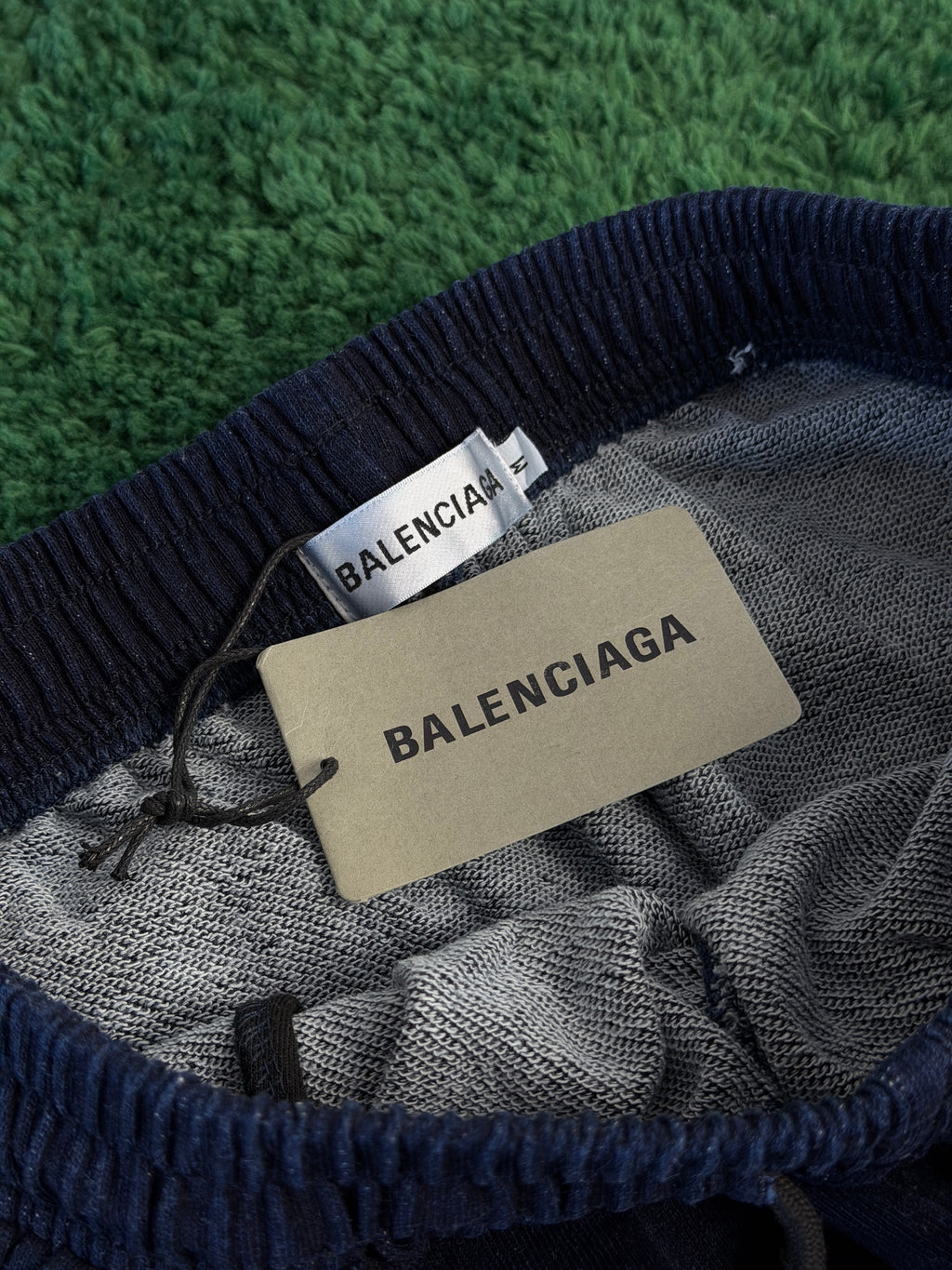 Шорти Balenciaga