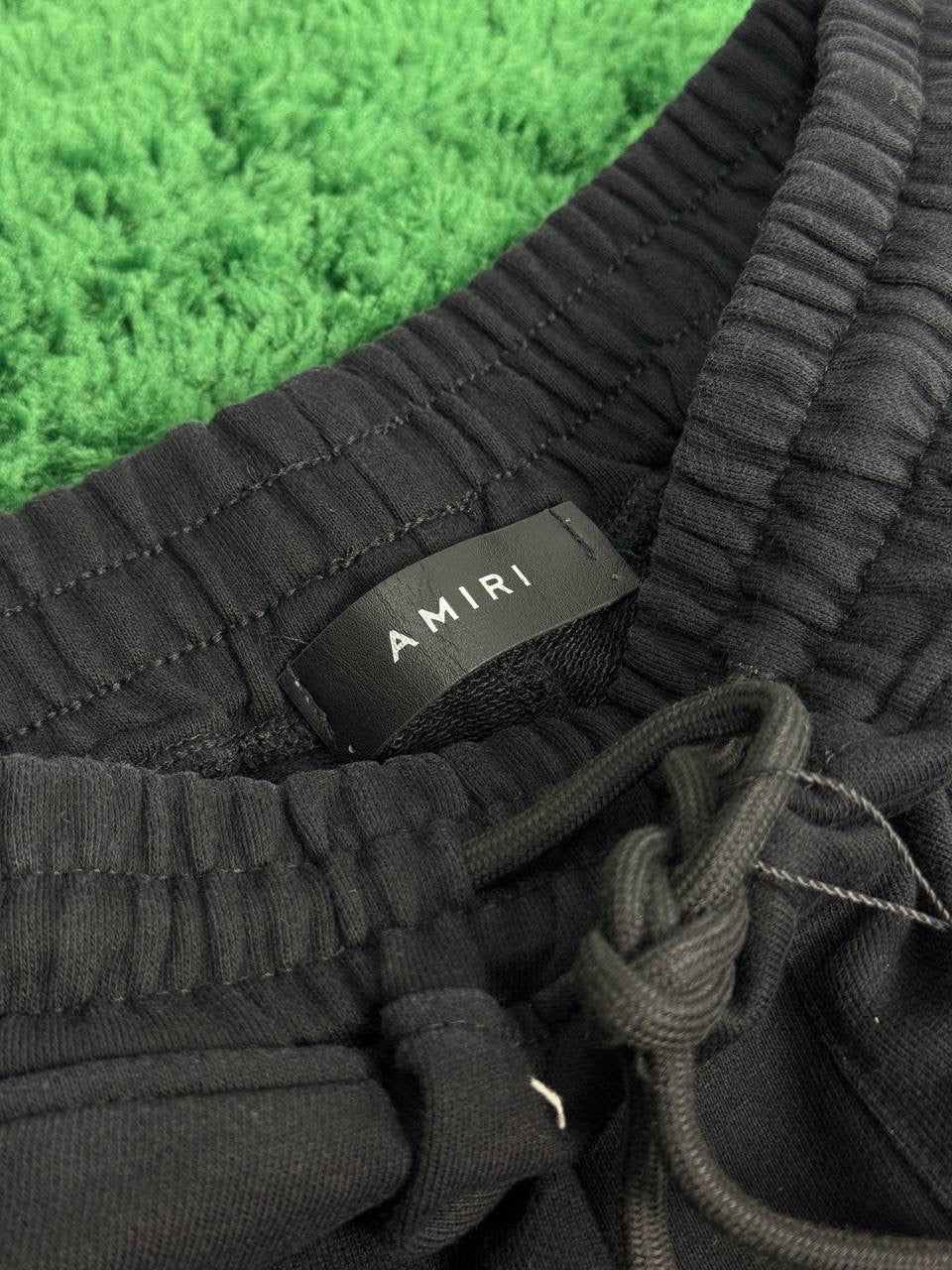 Шорти Amiri